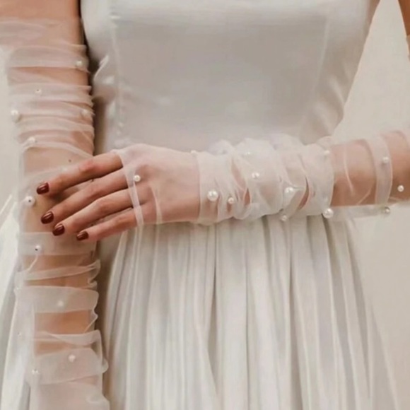 Fingerless pearl tulle long sleeve open finger bride gloves - Picture 1 of 6